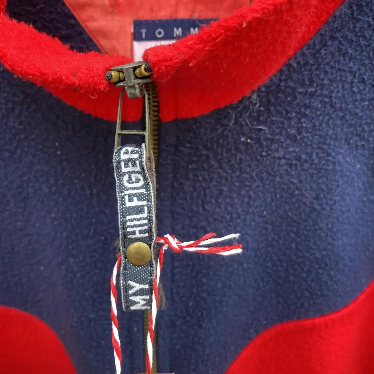 TOMMY HILFIGER 타미힐피거 배색 후리스 하프집업