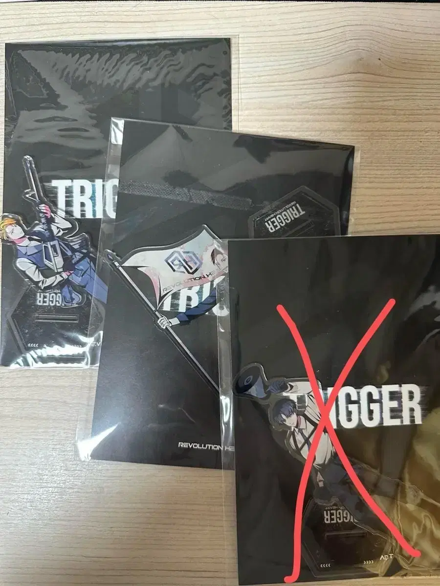 Leha Trigger acrylic Stand