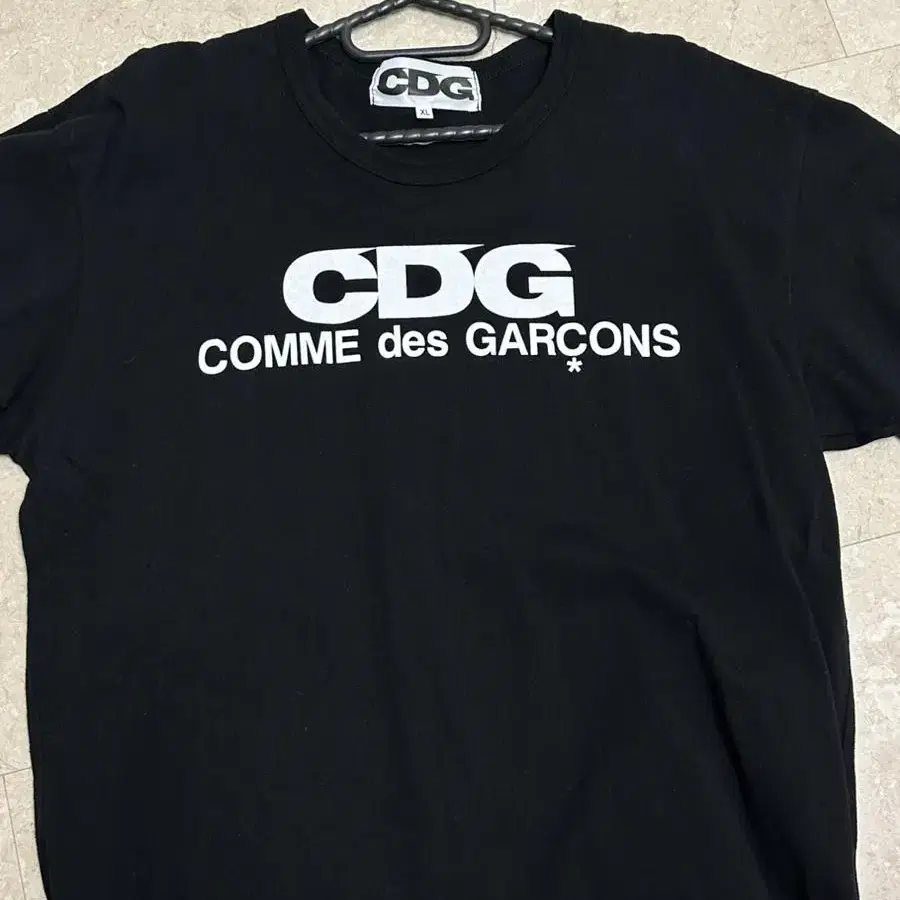 꼼데가르송 반팔 cdg xl