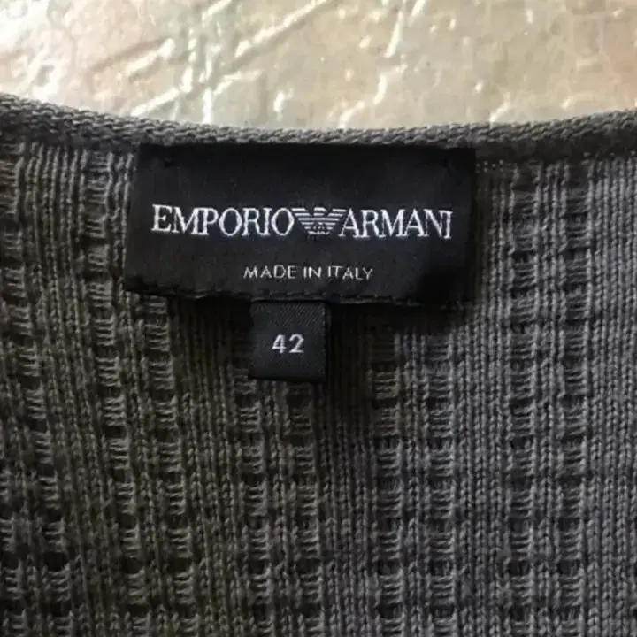 엠포리오아르마니 armani 가디건