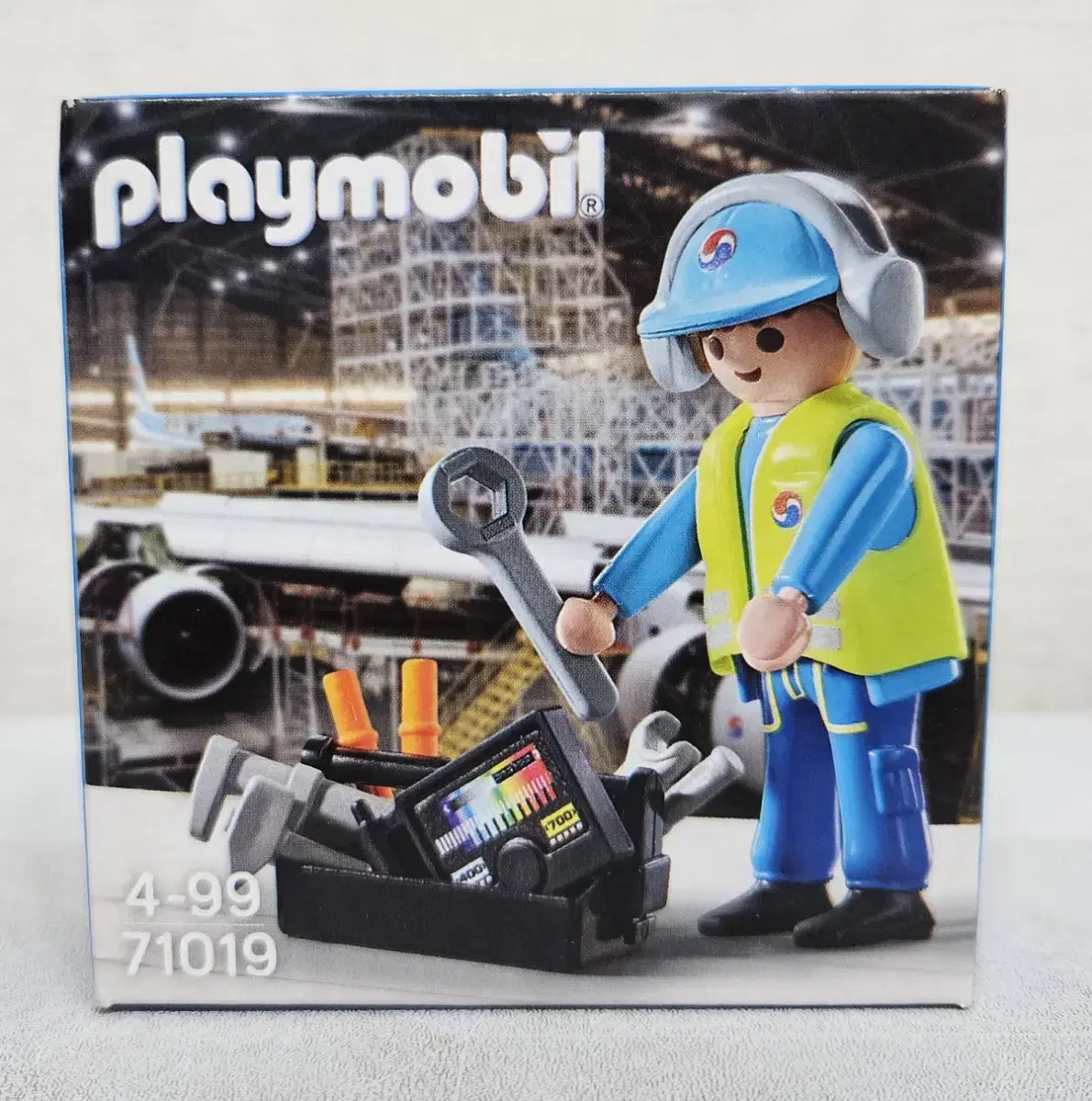 Playmobil 71019 Korean Air Mechanic