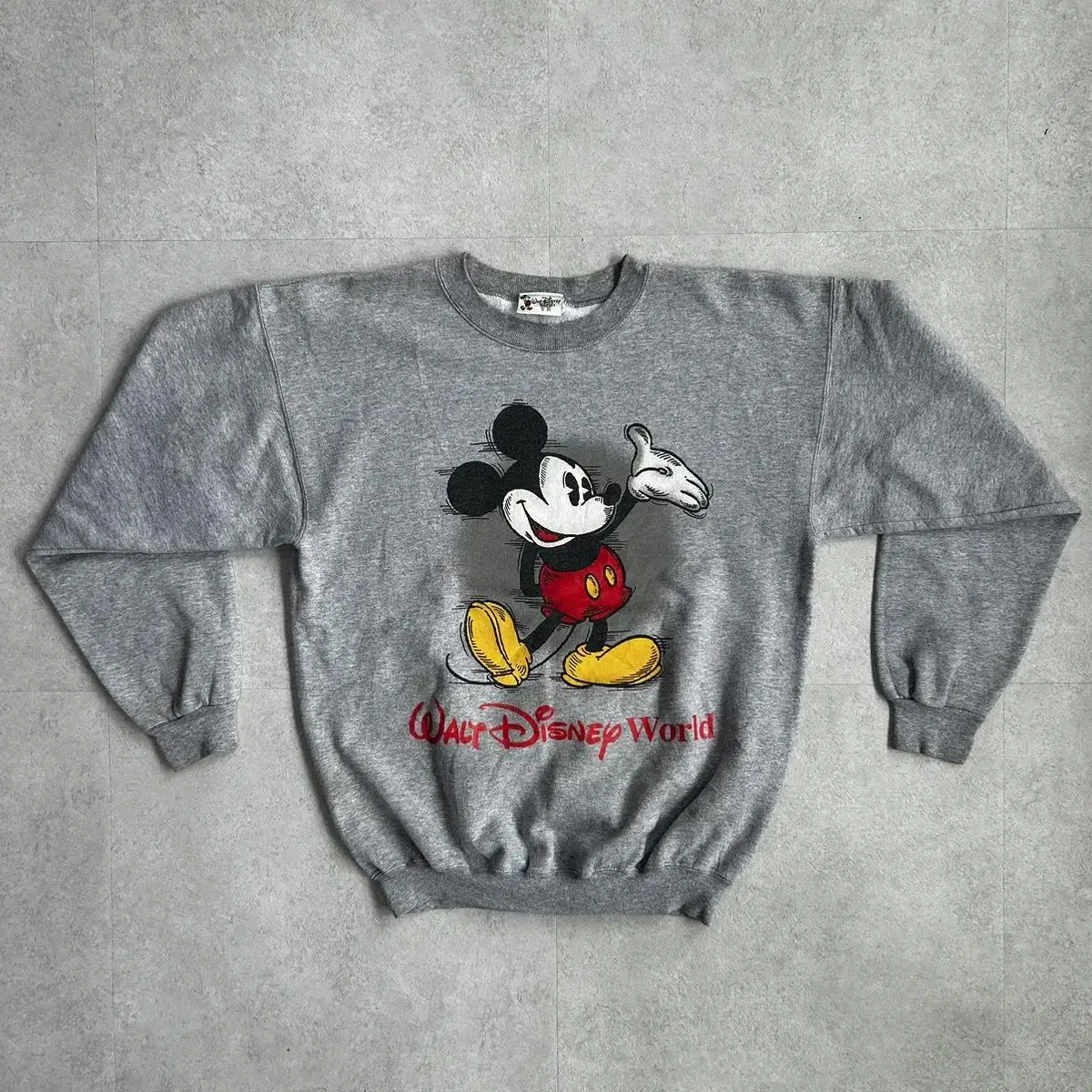 1990s USA Disney sweatshirts M