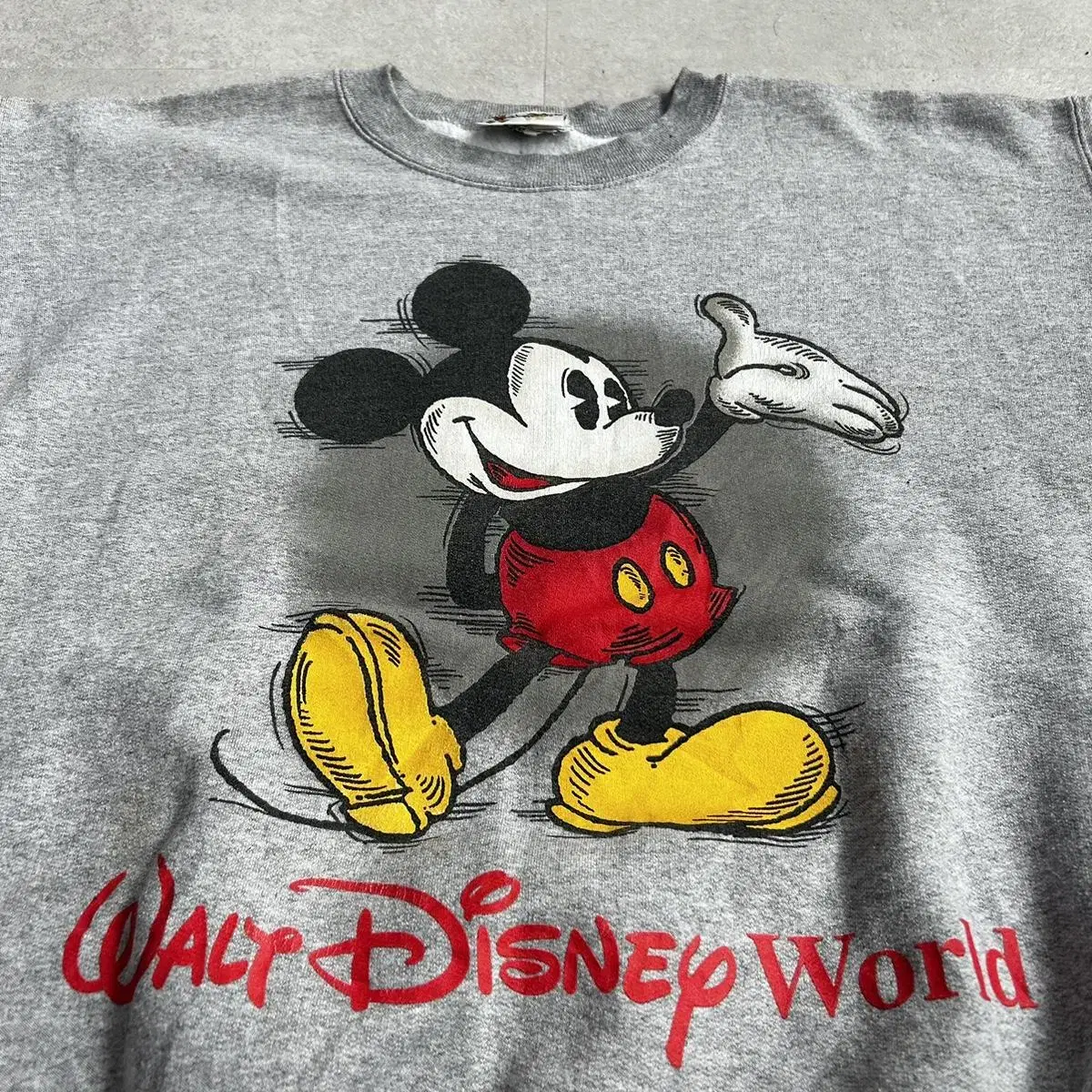 1990s USA Disney sweatshirts M