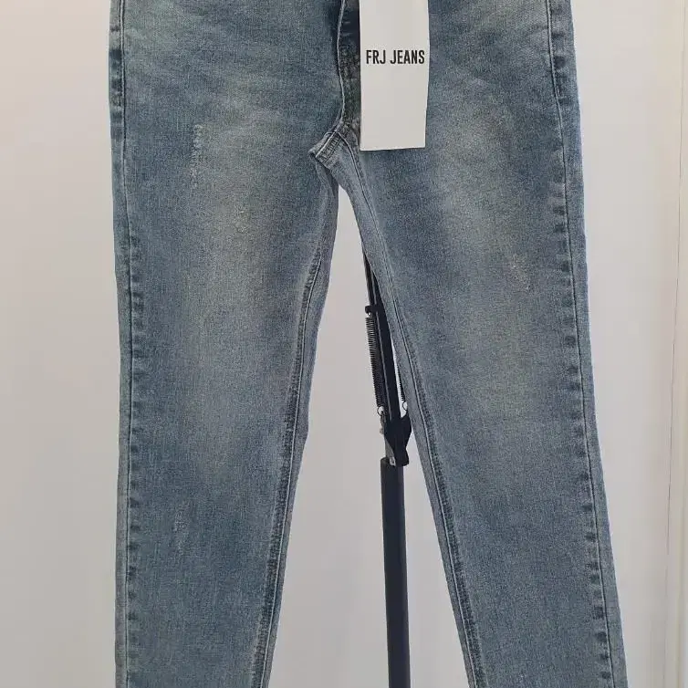 새상품 청바지 FRJ Jeans(TAPERED PANTS)테이퍼드 의류