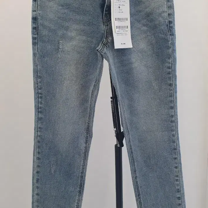 새상품 청바지 FRJ Jeans(TAPERED PANTS)테이퍼드 의류