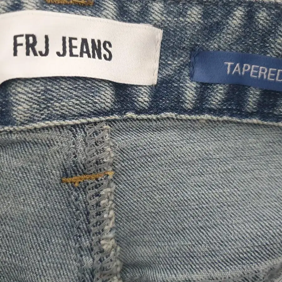 새상품 청바지 FRJ Jeans(TAPERED PANTS) 바지 의류