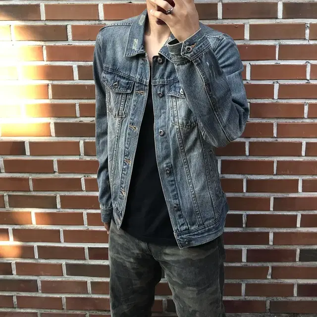 NYLAUS JEANS 워싱 디스트레스드 데님자켓