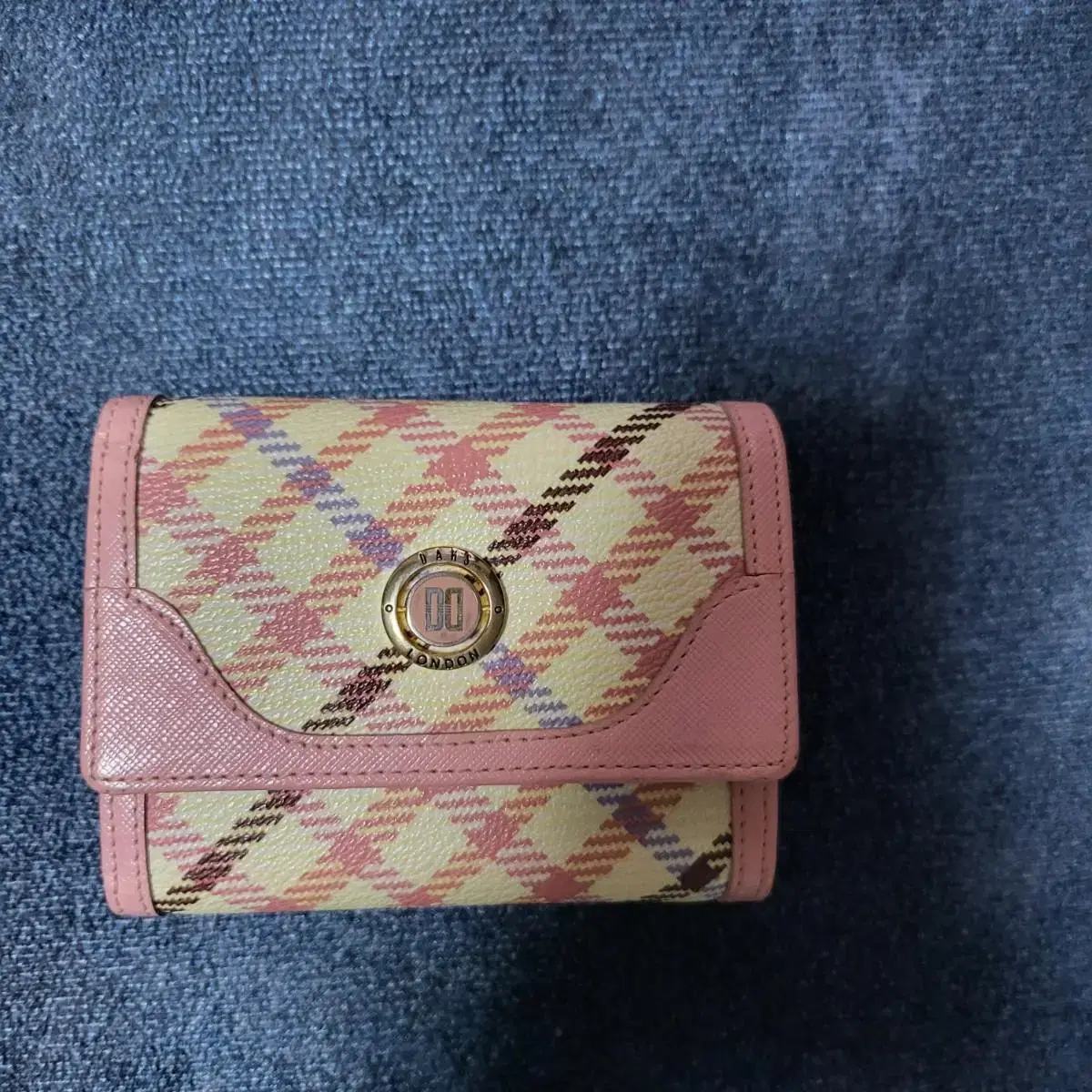 DAKS (DAKS)DDPink Wallet