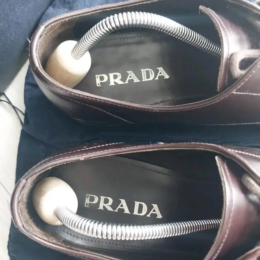 프라다 PRADA 더비 구두