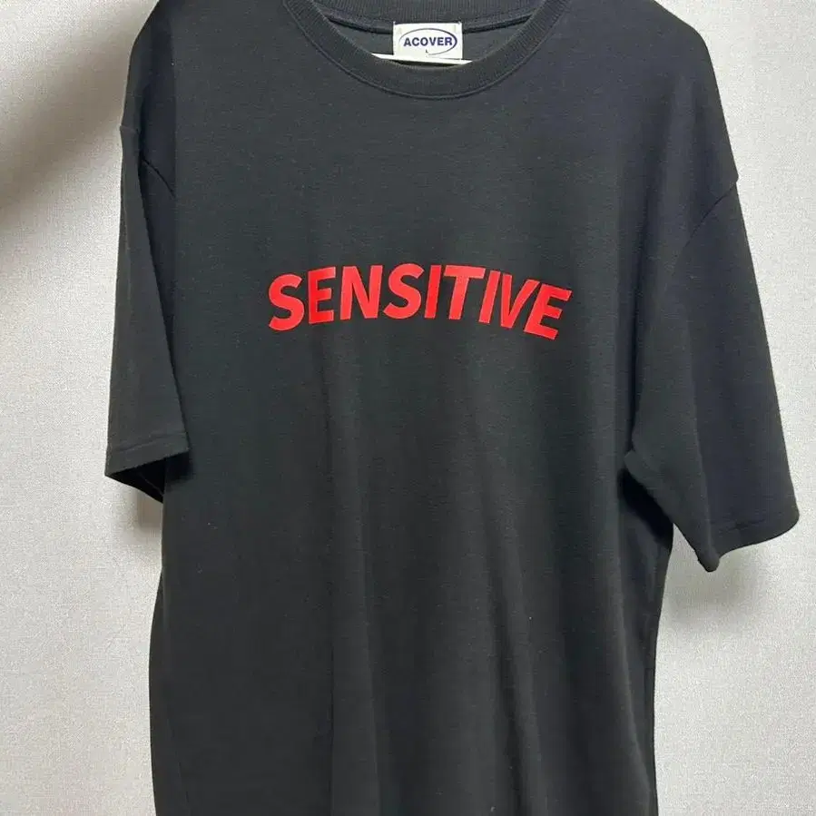 SENSITIVE 반팔L