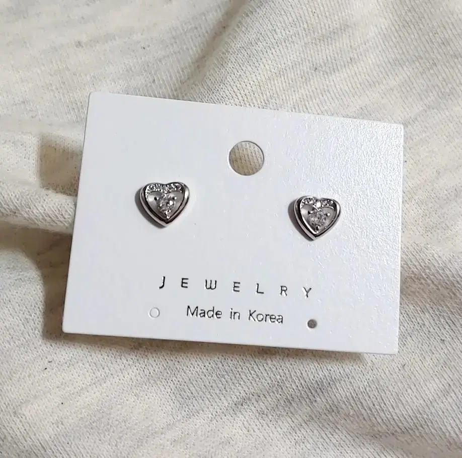 * Heart earrings 9mm*8mm