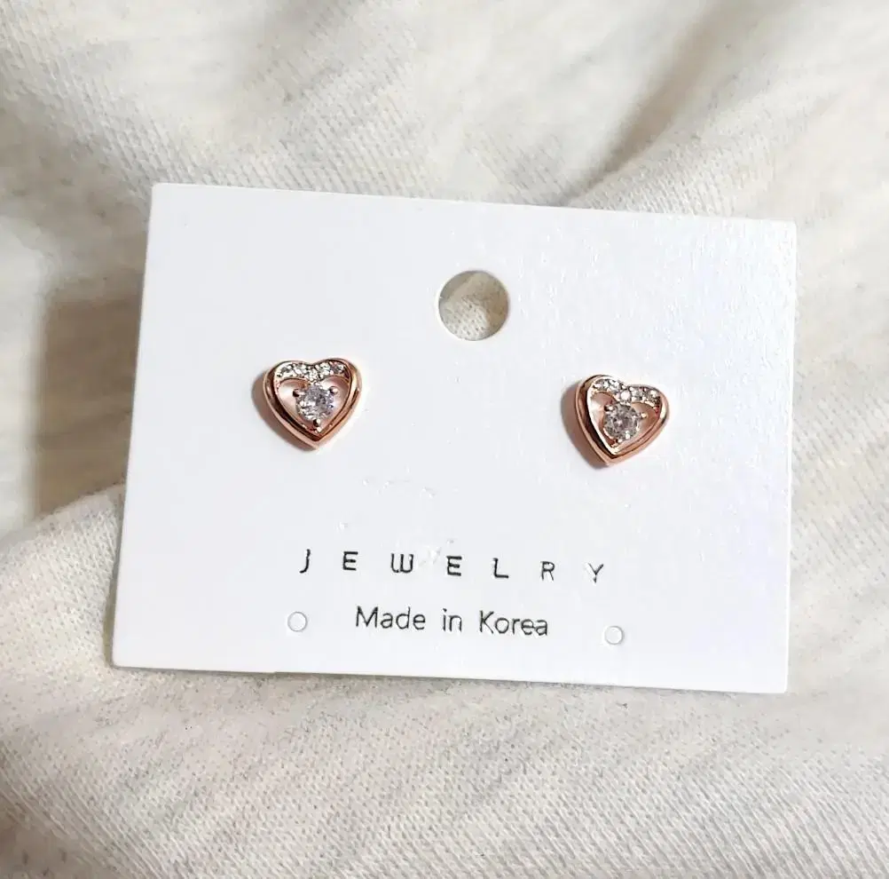 Pink gold color heart earrings 8mm*9mm