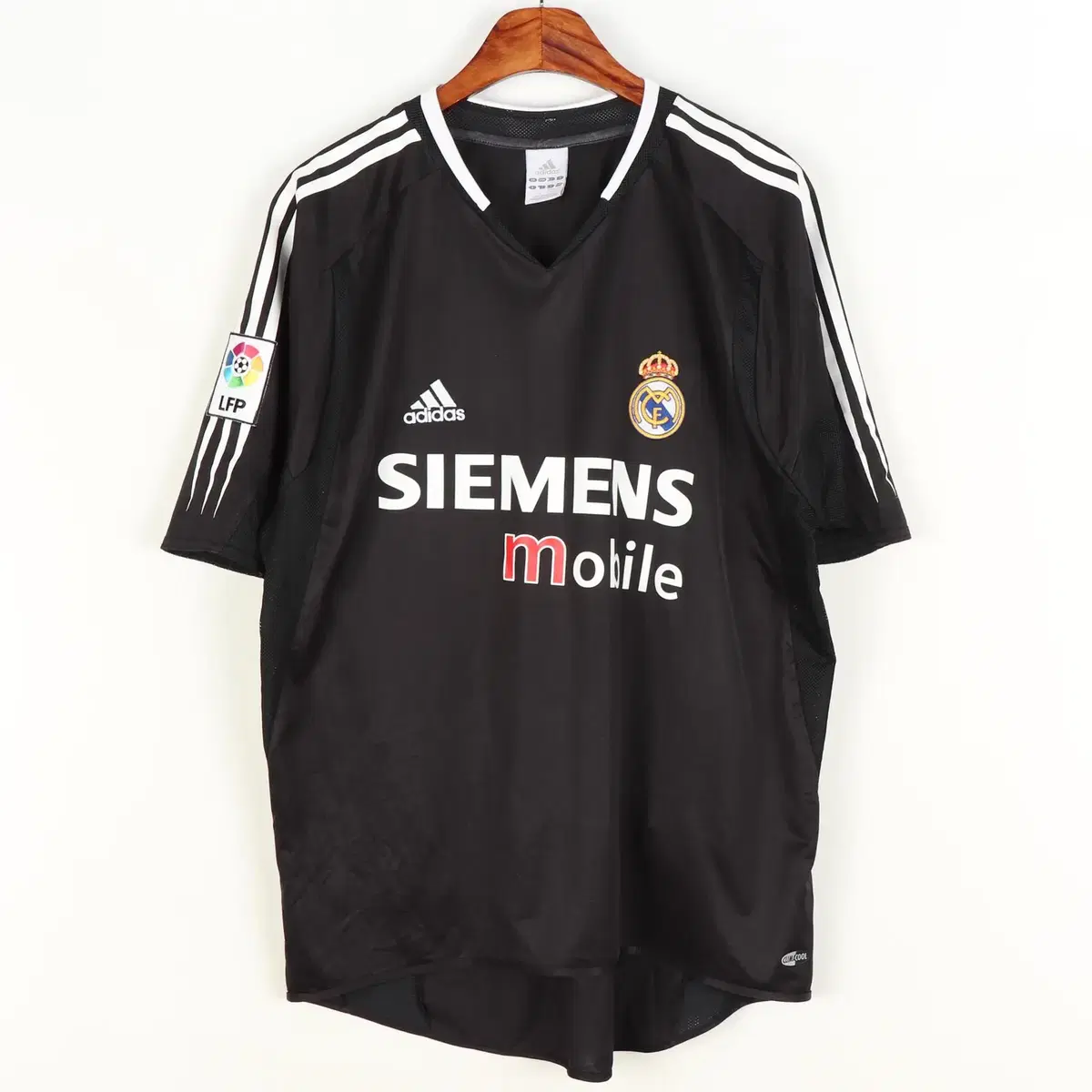 Real Madrid Ronaldo Away Shirt 04-05 with Adidas