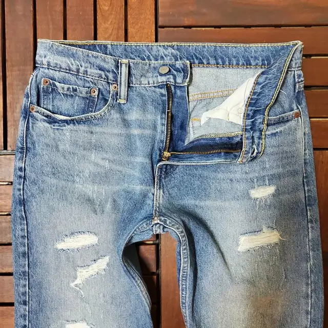 00s Levis 502 (33 inch)