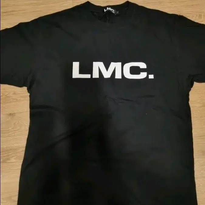 lmc 엘엠씨 반팔티 L