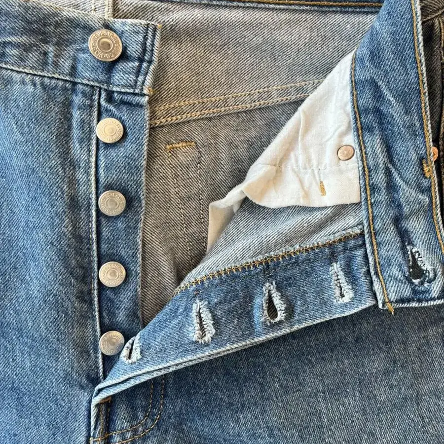 90s 501 Vintage Levis(30)