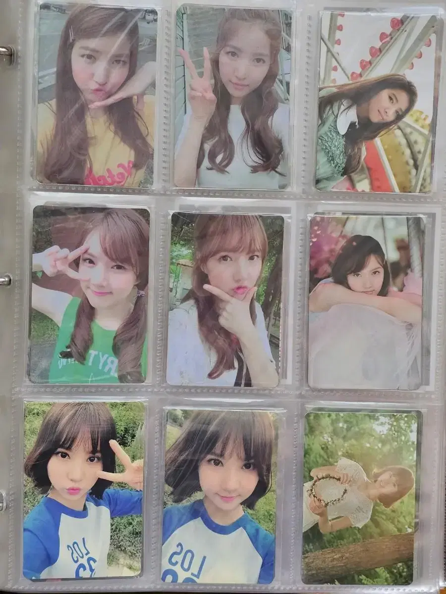 I'm selling my gfriend photocard.