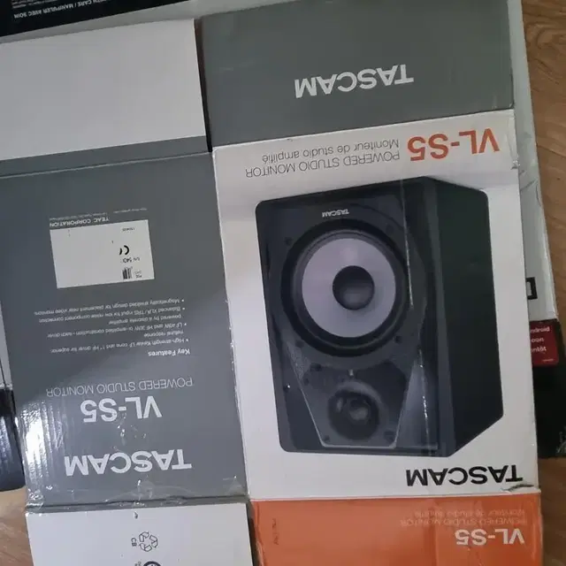 TASCAM VL-S5 스피커 2개