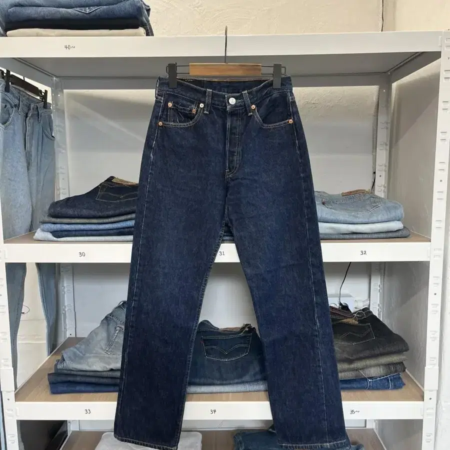 00s 501 Vintage Levis(27)