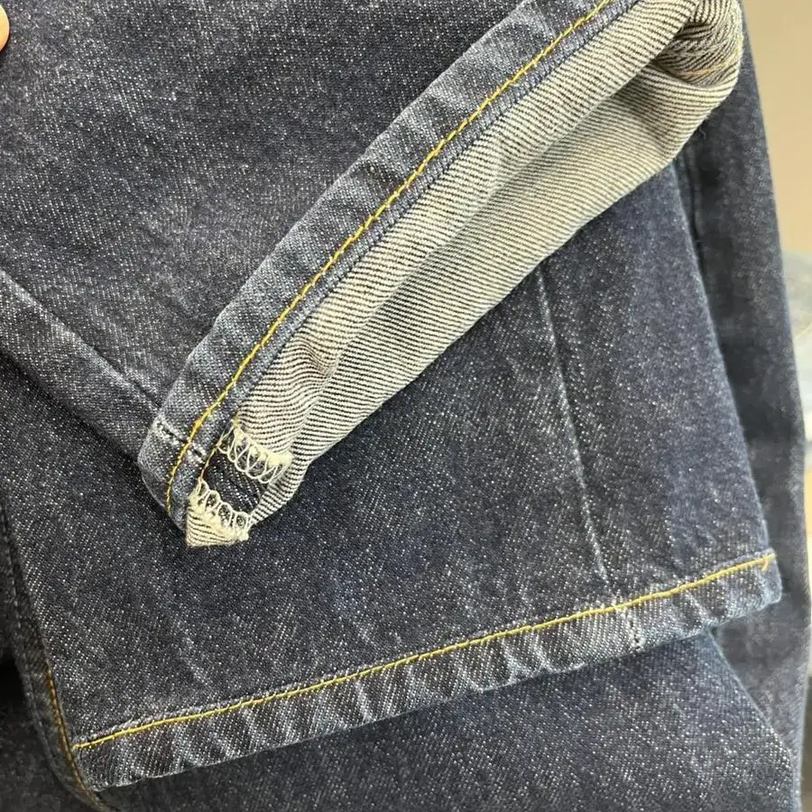 00s 501 Vintage Levis(27)