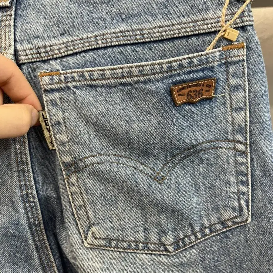 90s 636 Vintage Levis-silver tab(27)