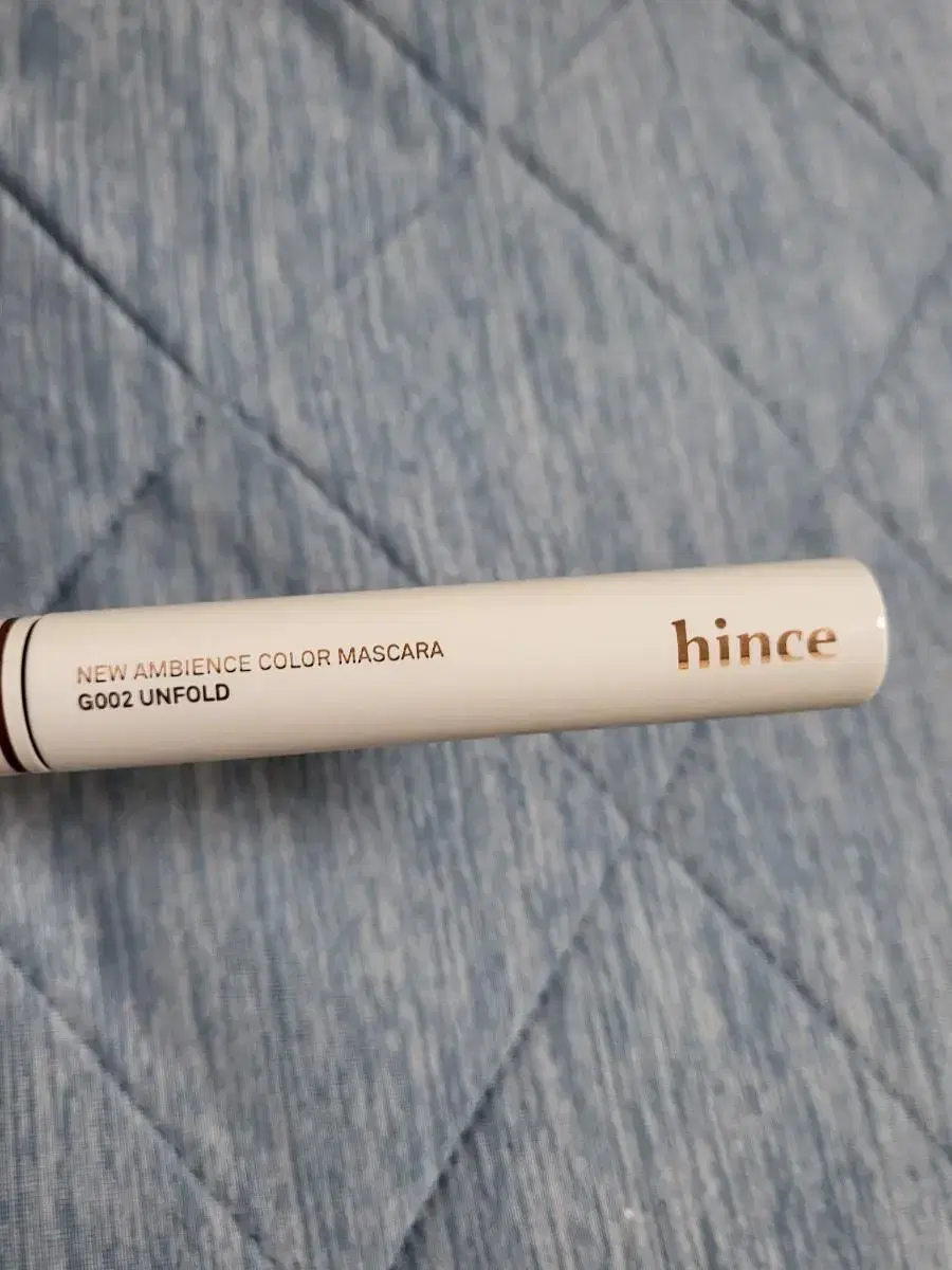 HINZ mascara (unfolded)