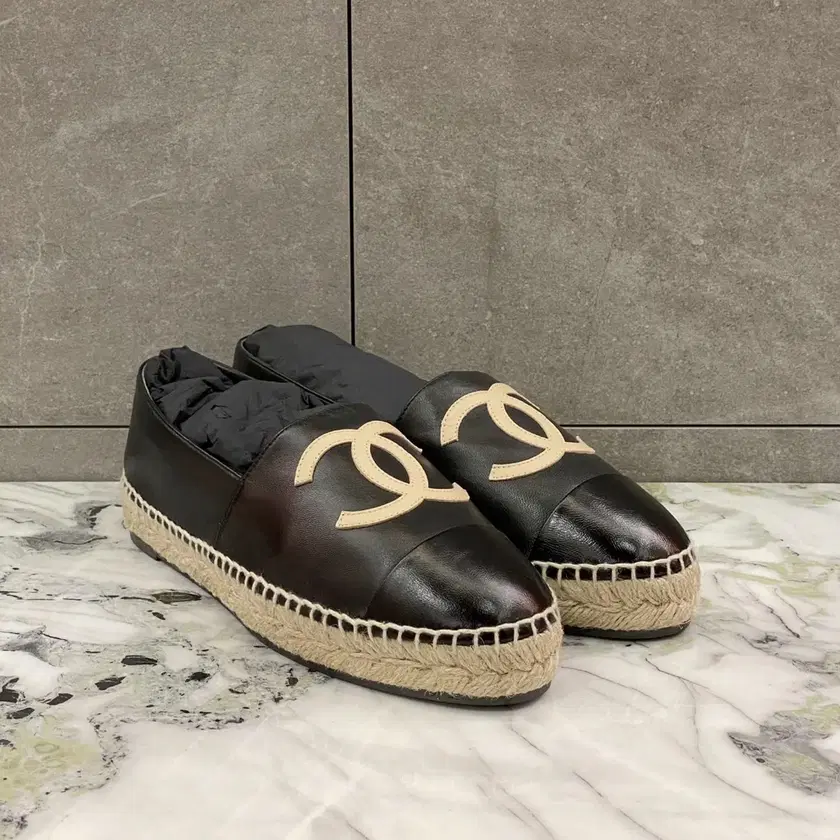 CHANEL エスパ38 Chanel Sandals Size 38 EU