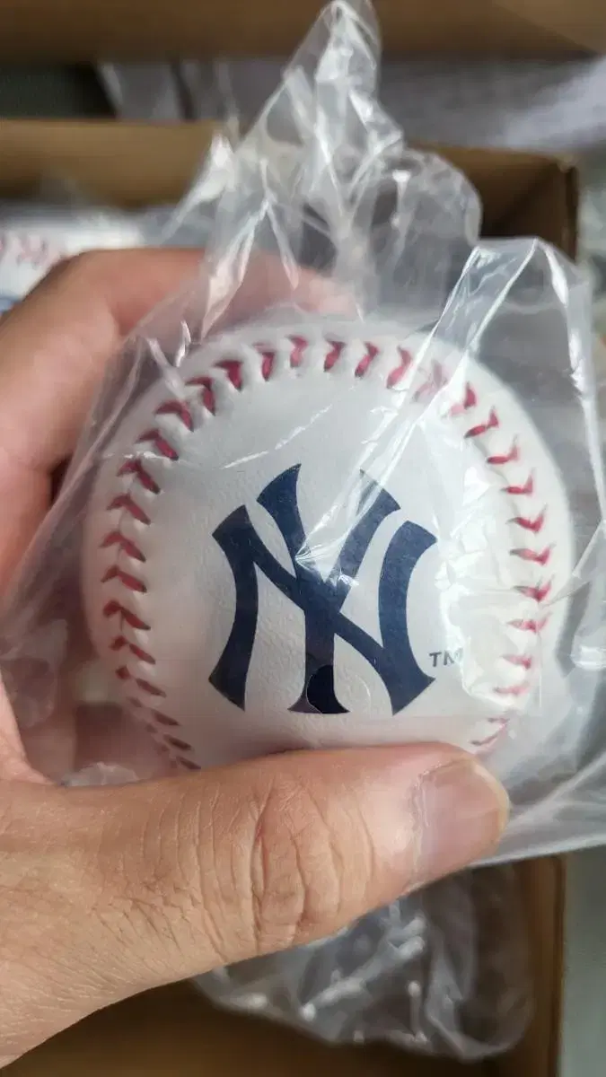 New York Yankees logo ball baseball ball new product for sale