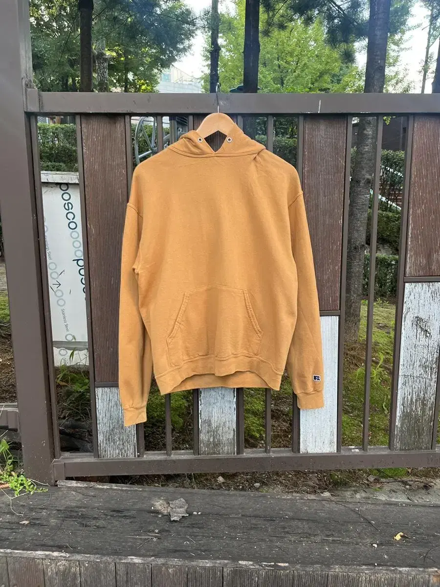 Vintage Russell Athletic Plain Hoodie