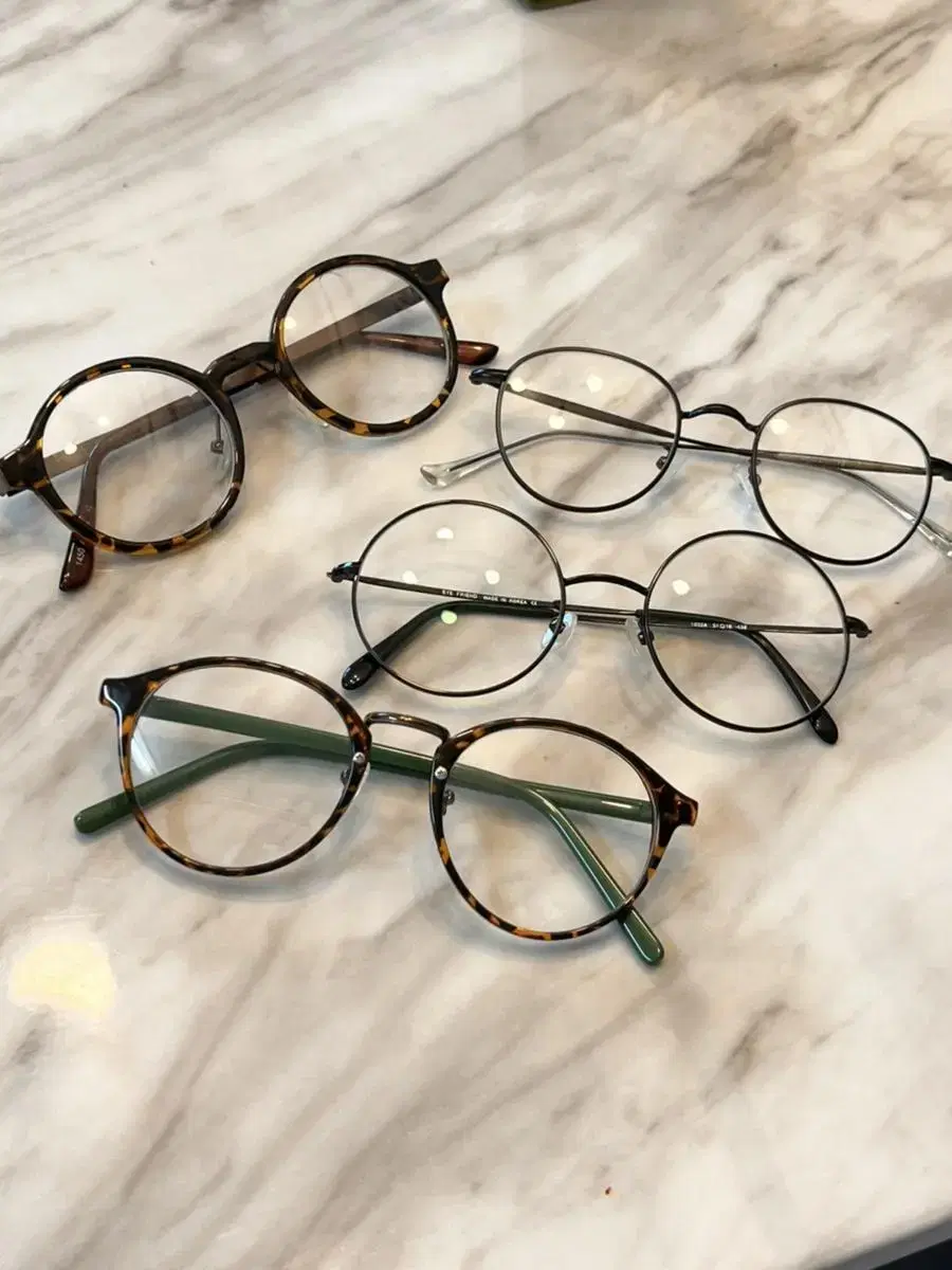 New eyeglass frames in bulk