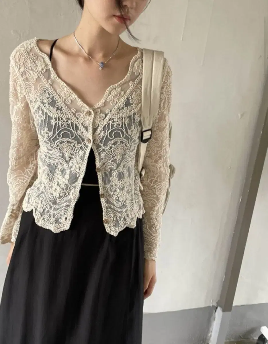 김아홉 pretzel lace cardigan