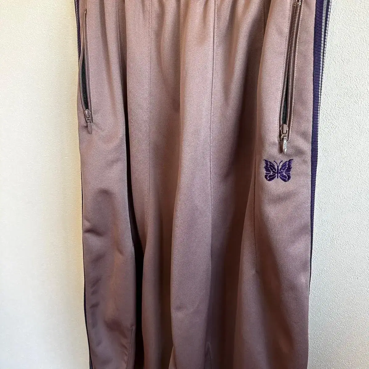 needles taupe hd pants