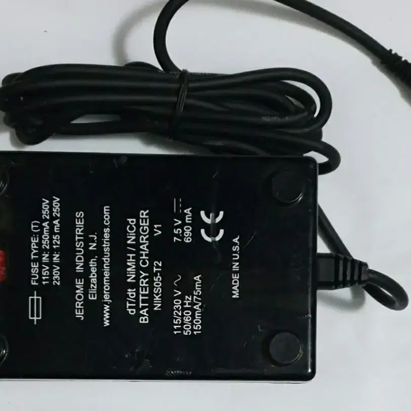 niks05 t2 GE charger