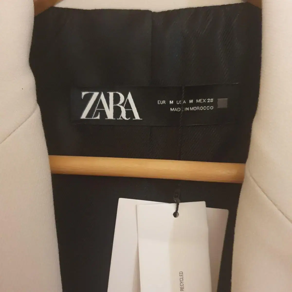 (새상품) zara 자라 버튼 테일러드 블레이저 m 다크버터