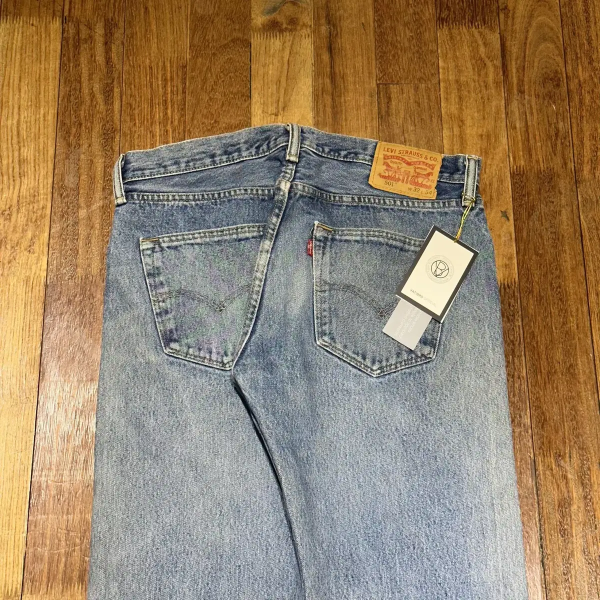 LEVIS 501 USED HIGH WAIST 32