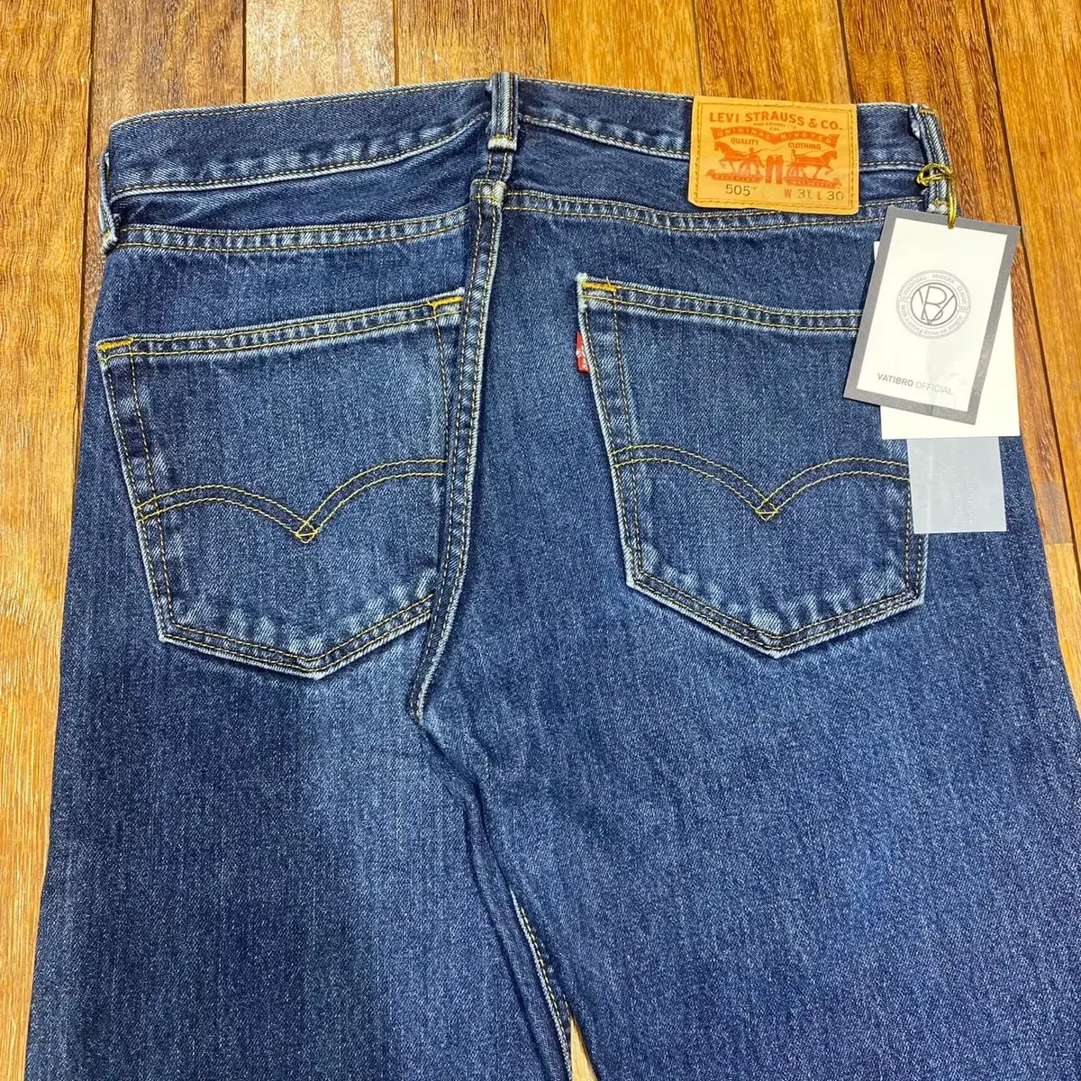 LEVIS 505 USED HIGH WAIST 31