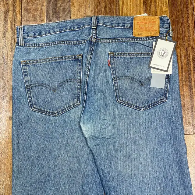 LEVIS 505 USED HIGH WAIST 36