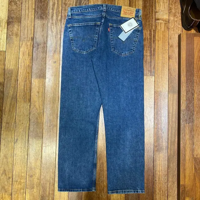 LEVIS 505 USED HIGH WAIST 32