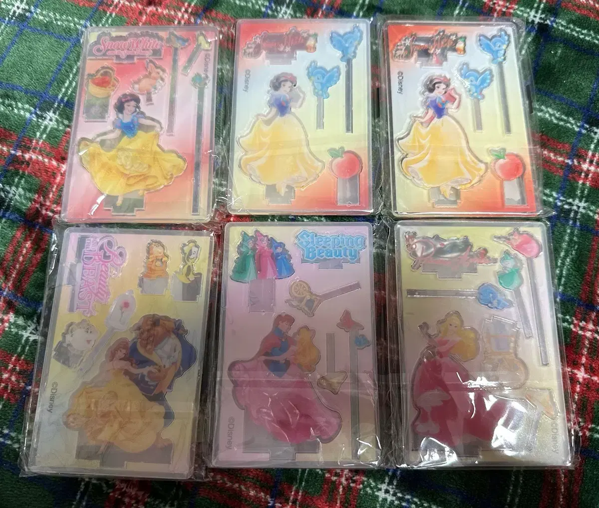 Unsealed) Disney Princess acrylic stand sells