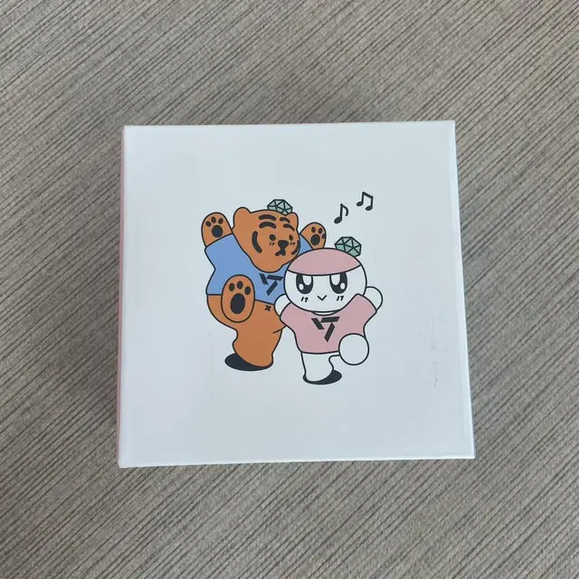 (미개봉) 세븐틴 봉봉이 뚱랑이 피규어 세트