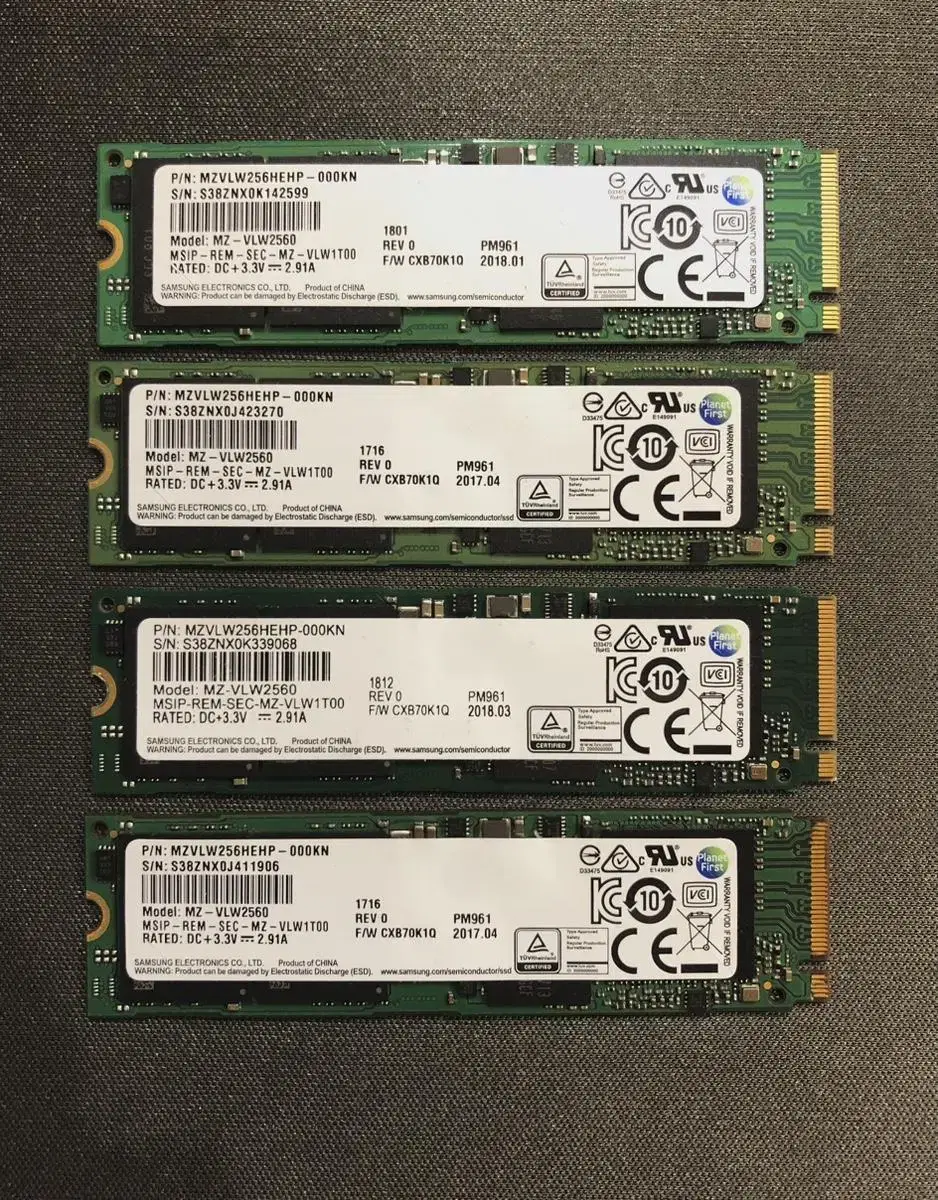 삼성 PM961 M.2 NVMe 256g 판매합니다.