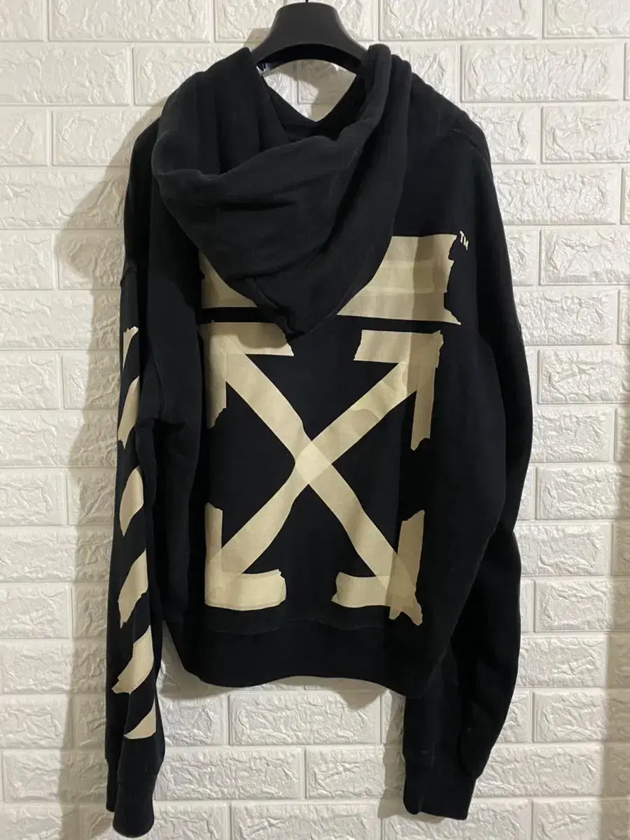 M Off-White Taping Hoodie ConditionGood