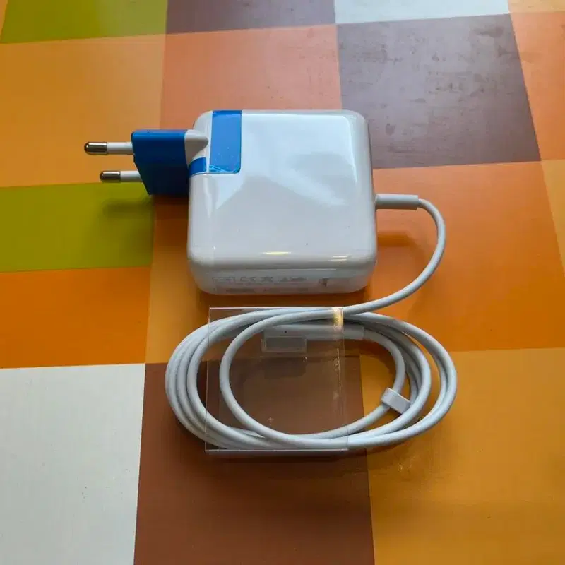 맥북용 (45W,60W,85W) 맥세이프1 충전기 팝니다