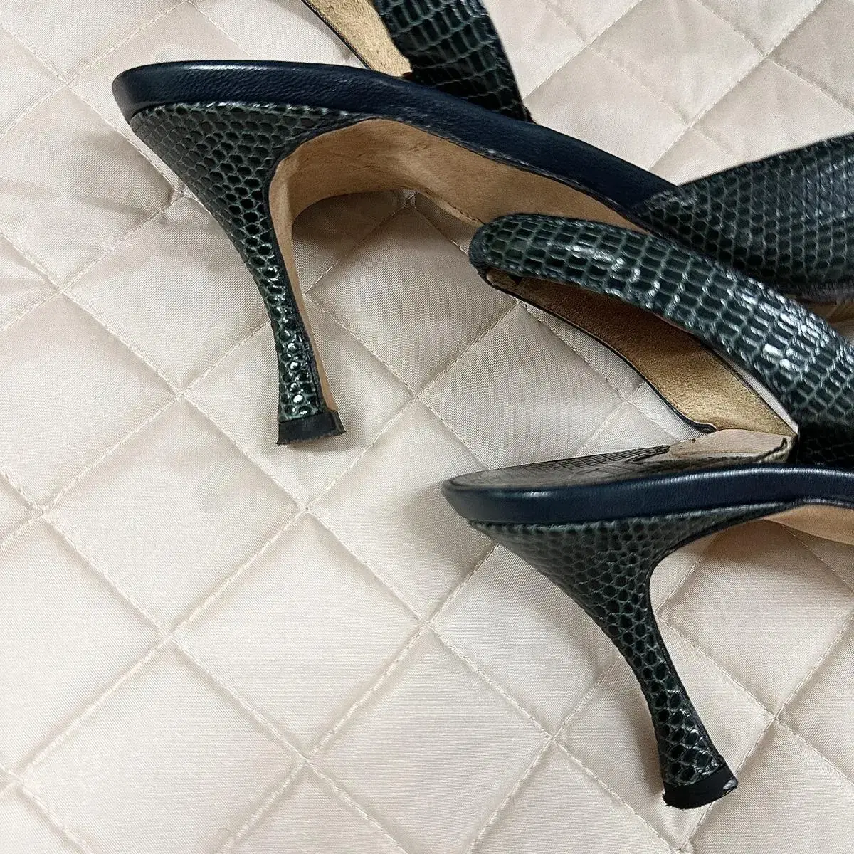 manolo blahnik 마놀로 블라닉 슬링백 220