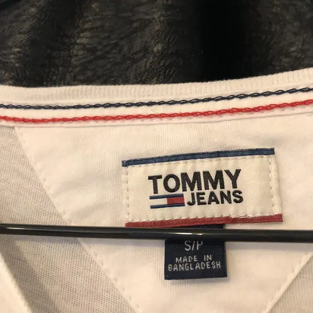 Vintage Tommy jeans white long sleeved