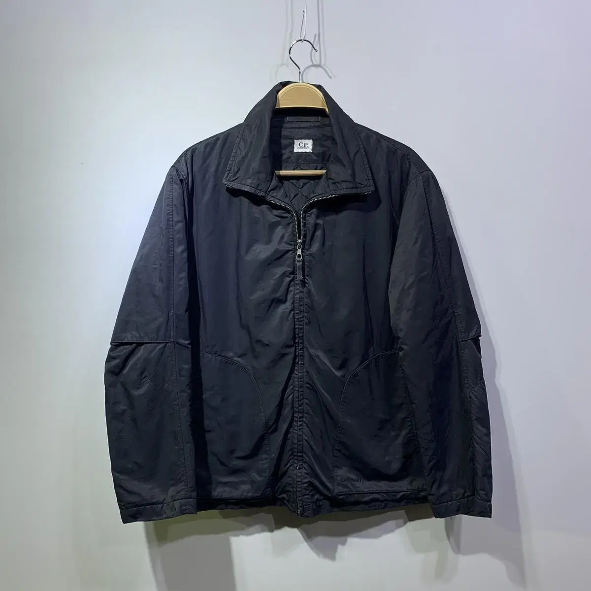 Genuine) CP company bomber jacket sells