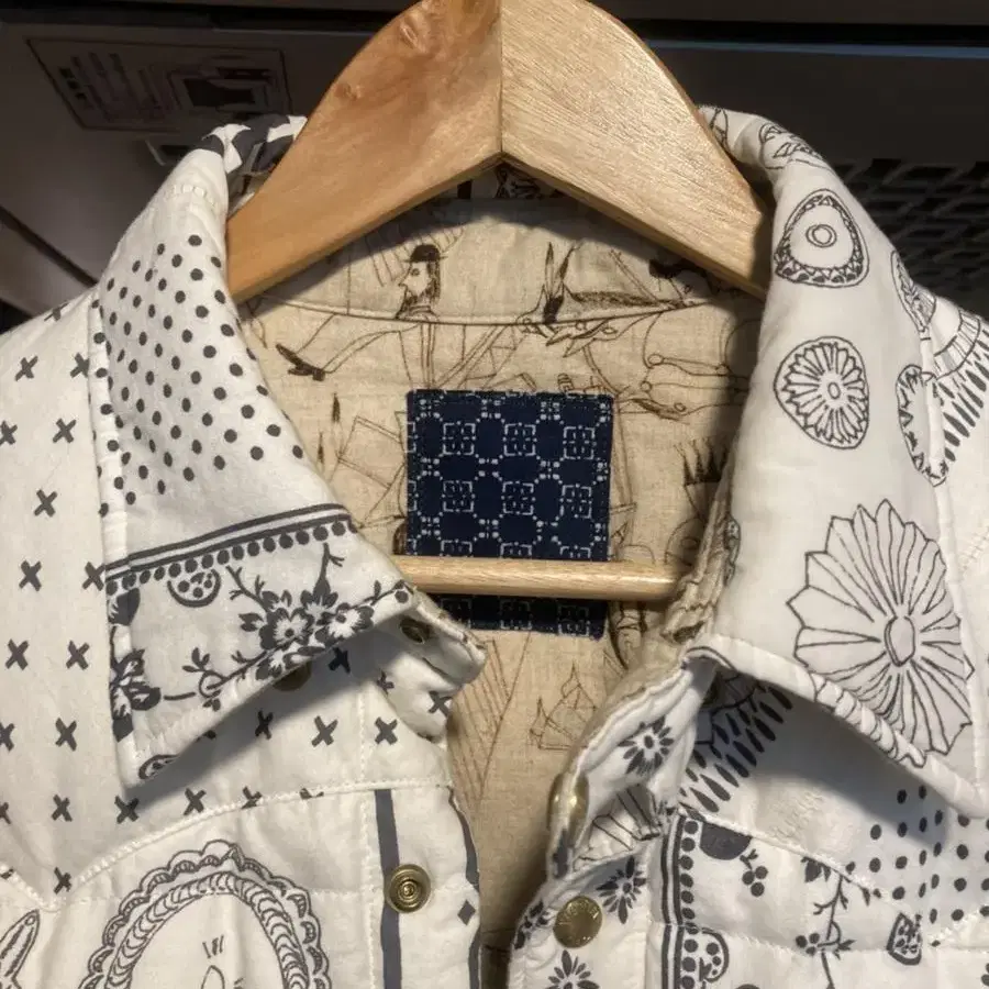 Visvim 비즈빔 - Ict Kerchief Down Jacket