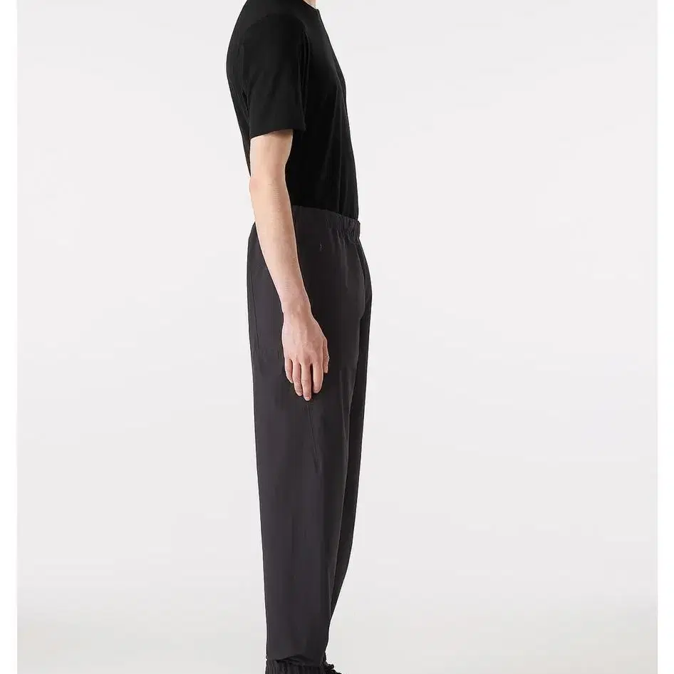 아크테릭스 베일런스 secant track pant black L사이즈