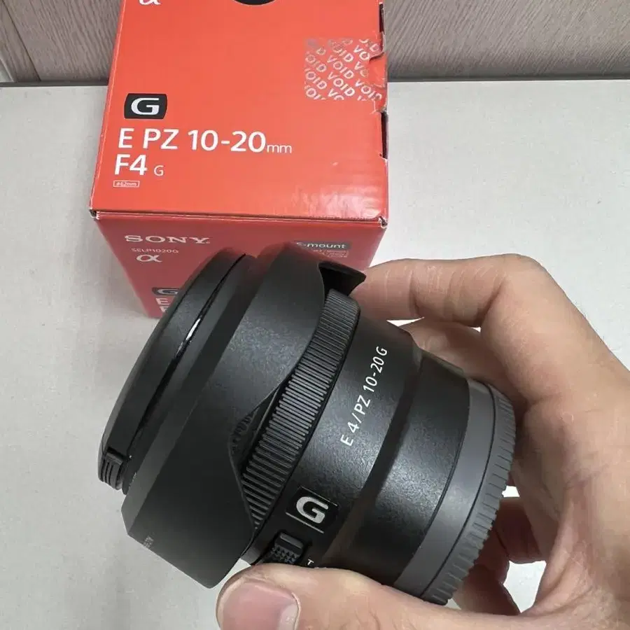 소니 PZ 10-20mm F4 렌즈