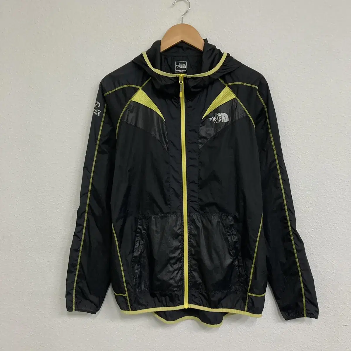 The North Face Dinoseries Lightweight Windbreaker 100 L